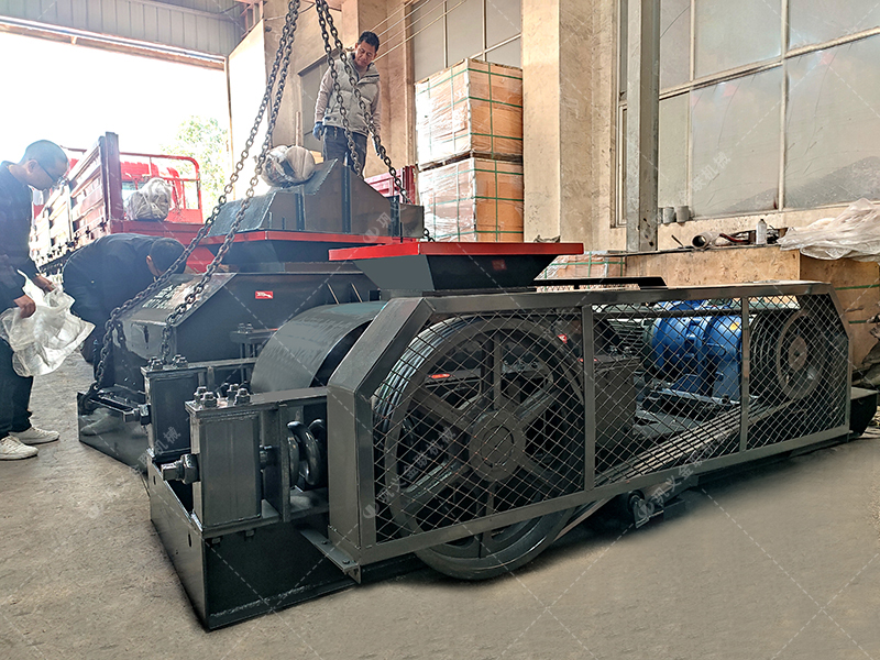 2PG610x400型組合對輥制砂機發(fā)貨