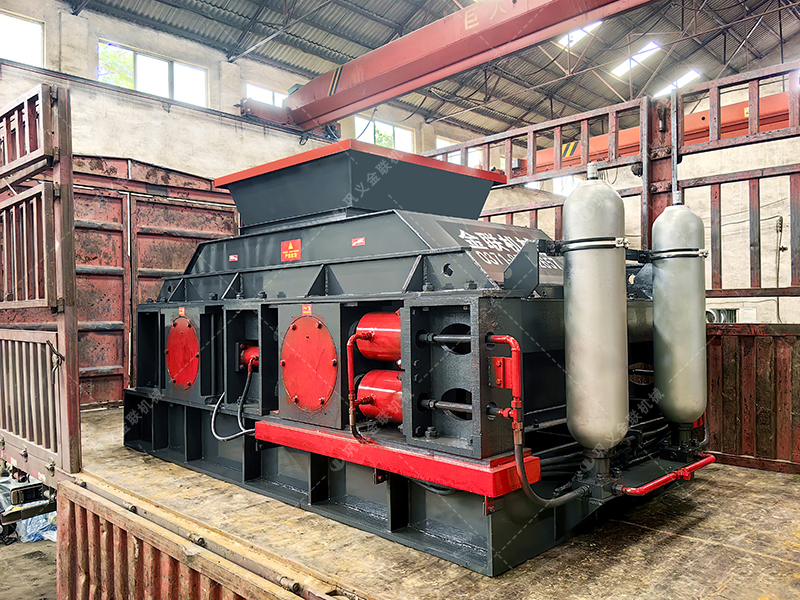 石頭碎成砂子能不能用？液壓對(duì)輥制砂機(jī)制砂效果怎么樣？