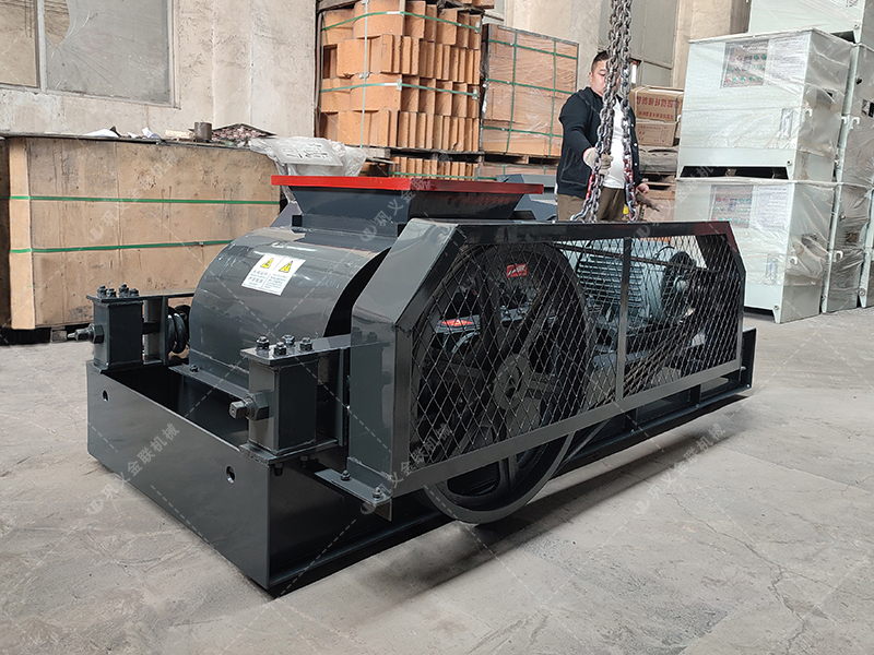 雙齒輥破碎機(jī)相比傳統(tǒng)破碎機(jī)具有哪些優(yōu)勢？